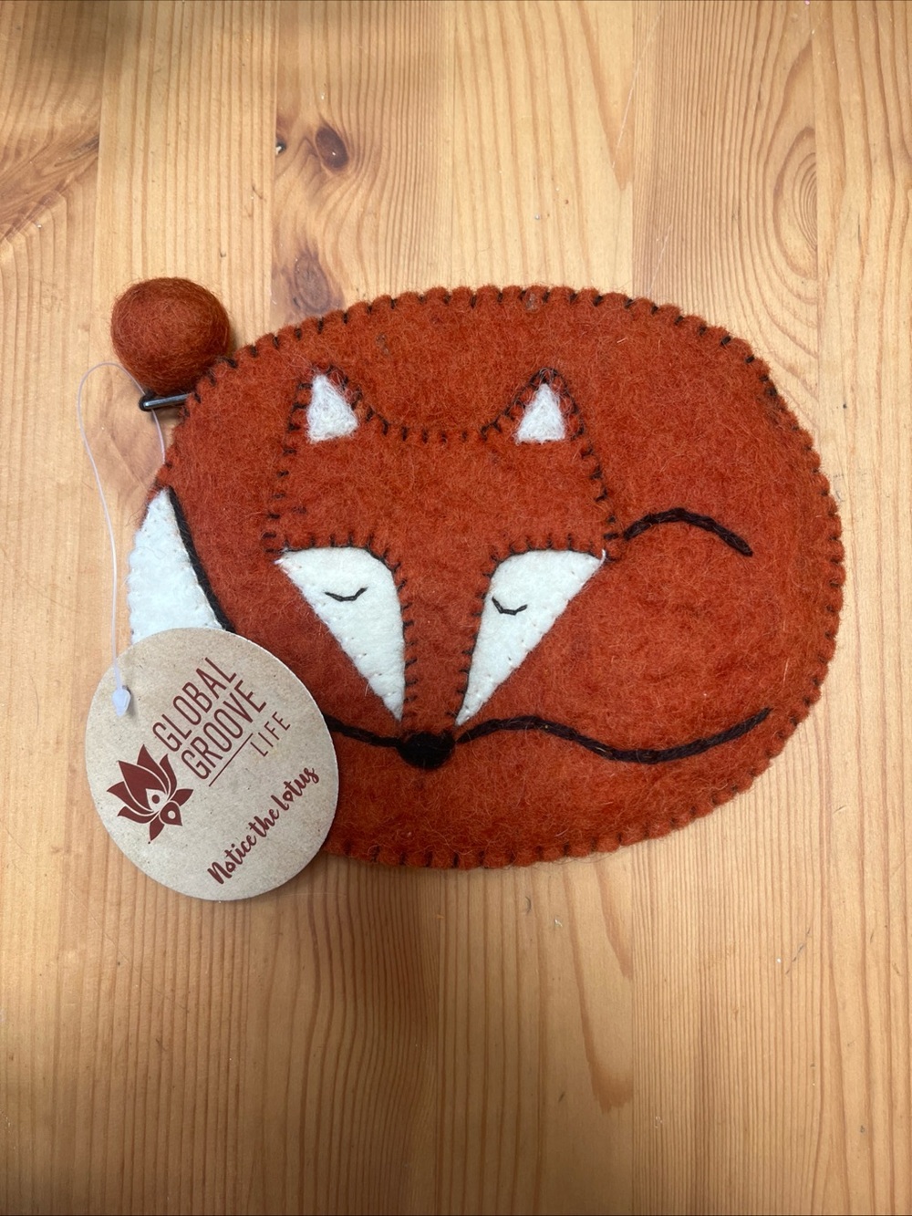 Global life wool handmade Nepal. Fox Coin Pouch - Rust Orange Artisan